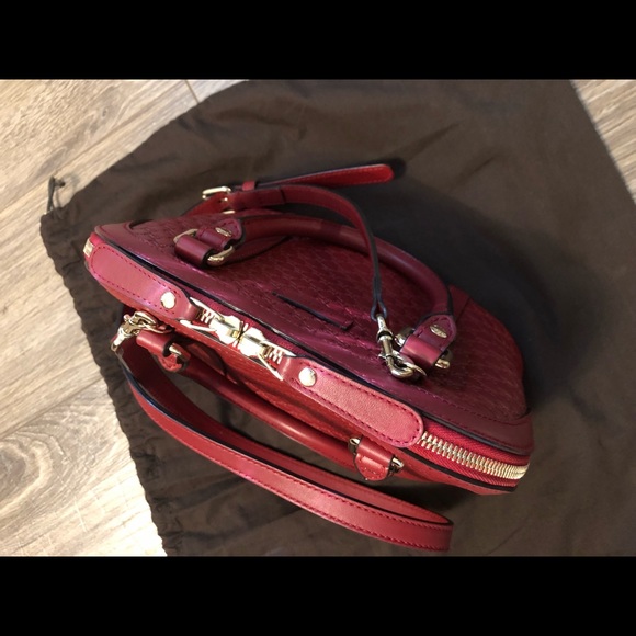 Gucci microguccissima mini dome crossbody bag - Picture 7 of 16